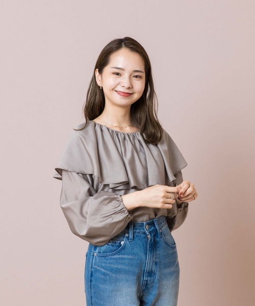 flower（フラワー）の「スウェイングカラーブラウス（シャツ/ブラウス・レディース・ベージュ/アイボリー・FREE）」の13枚目の写真