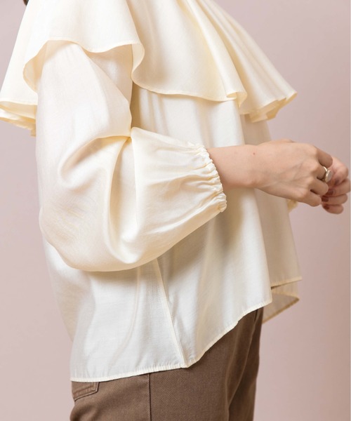 flower（フラワー）の「スウェイングカラーブラウス（シャツ/ブラウス・レディース・ベージュ/アイボリー・FREE）」の6枚目の写真