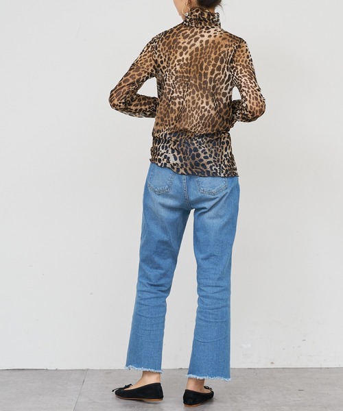 BONbazaar（ボンバザール）の「レオパードプリントハイネック（Tシャツ/カットソー・レディース・ベージュ/グレー・FREE）」の14枚目の写真