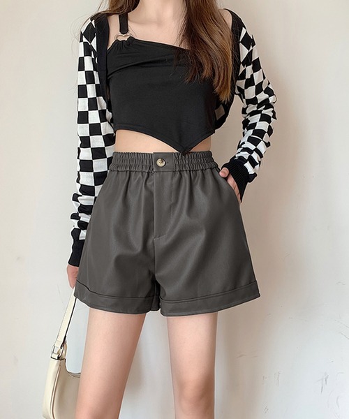 me+em select（ミームセレクト）の「【 4SIZE 】ロールアップ風フェイクレザーショートパンツ（その他パンツ・レディース・ブラウン/アイボリー/グレー/ブラック/ベージュ・X-LARGE/MEDIUM/SMALL/LARGE）」の11枚目の写真