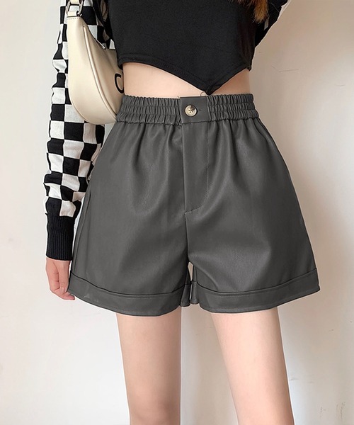me+em select（ミームセレクト）の「【 4SIZE 】ロールアップ風フェイクレザーショートパンツ（その他パンツ・レディース・ブラウン/アイボリー/グレー/ブラック/ベージュ・X-LARGE/MEDIUM/SMALL/LARGE）」の12枚目の写真