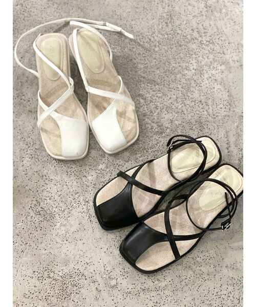 Ungrid(アングリッド)の「レースアップサンダル(サンダル・レディース・ブラック/オフホワイト・S/M/L)」の7枚目の写真