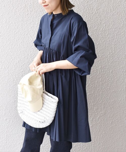 SHIPS(シップス)の「*〈手洗い可能〉ウエストギャザースタンドカラーチュニック◇(シャツ/ブラウス・レディース・ホワイト/サックスブルー/ブルー/ダークブルー・ONE SIZE)」の17枚目の写真