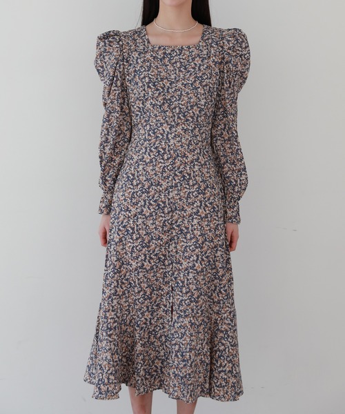 by muni:r(バイ ムニール)の「フェミニンフラワーパフワンピース(ワンピース・レディース・ブルー/ブラック・ONE SIZE)」の16枚目の写真
