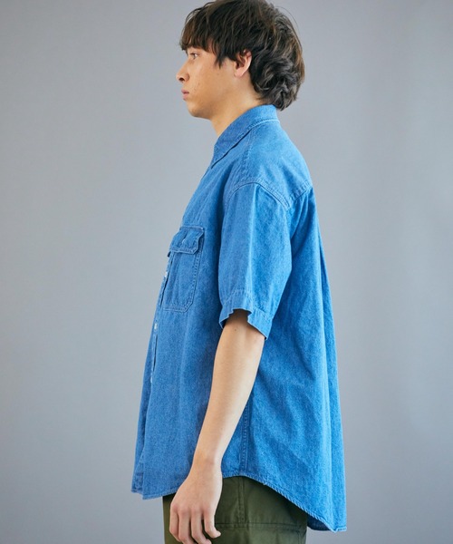 WEGO（ウィゴー）の「WEGO/デニムBIG半袖シャツ（シャツ/ブラウス・メンズ・ライトインディゴブルー・LARGE/MEDIUM/SMALL）」の5枚目の写真