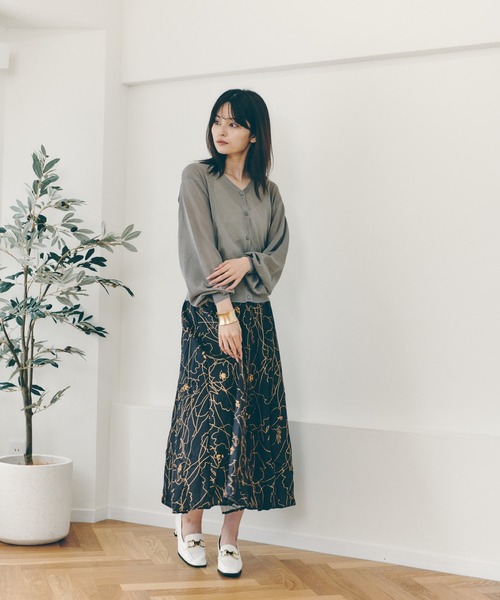 Lamoa(ラモア)の「Lamoa/モノトーン フラワー デザイン フレア スカート(スカート・レディース・ホワイト/ブラック・FREE)」の8枚目の写真