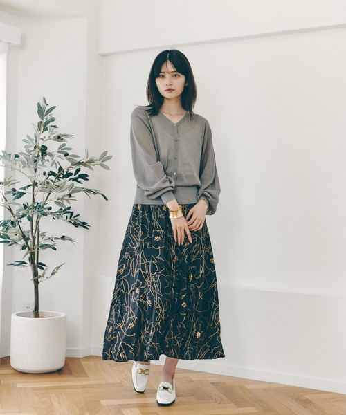 Lamoa(ラモア)の「Lamoa/モノトーン フラワー デザイン フレア スカート(スカート・レディース・ホワイト/ブラック・FREE)」の10枚目の写真