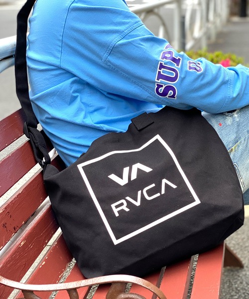 RVCA（ルーカ）の「WEB限定 RVCA ALL THE WAY TOTE（ショルダーバッグ・メンズ・ブラック/ベージュ・FREE）」の2枚目の写真