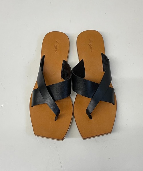 CANAL JEAN（キャナルジーン）の「from Lagoon(フロムラグーン) クロス指ぬきレザーサンダル（サンダル・レディース・キャメル/ブラック・38/39/36/37）」の6枚目の写真