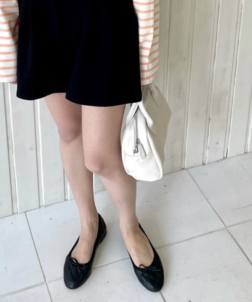 GIMME GIMME（ギミーギミー）の「【GIMME GIMME】2WAY Boston bag gima22s002（ハンドバッグ・レディース・ブラック/ホワイト・FREE）」の10枚目の写真