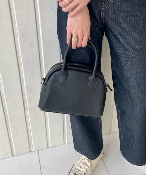 GIMME GIMME（ギミーギミー）の「【GIMME GIMME】2WAY Boston bag gima22s002（ハンドバッグ・レディース・ブラック/ホワイト・FREE）」の5枚目の写真