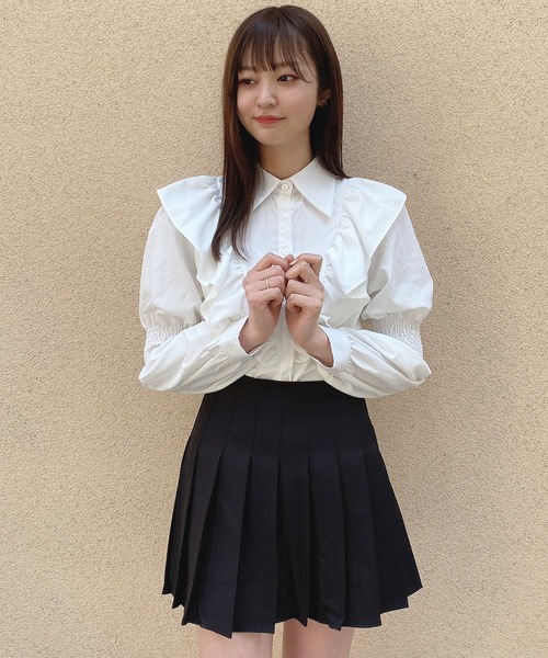Crea titty&Co. PETIT（クレアティティーアンドコープチ）の「【Crea titty&Co.PETIT】ギャザースリーブブラウス（シャツ/ブラウス・レディース・ホワイト/ブラック・FREE）」の3枚目の写真