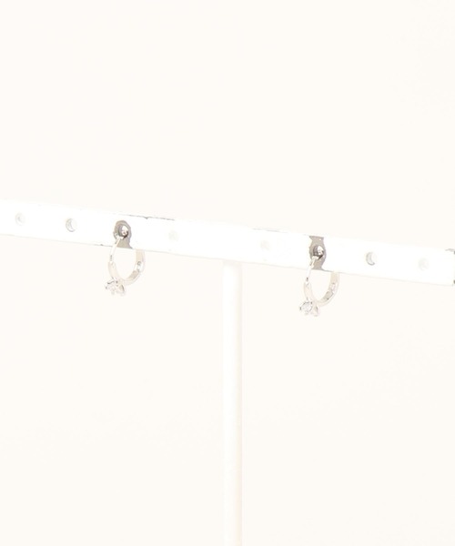 HALEY PESCA(ヘーリーペスカ)の「HALEY PESCA/バタフライライクビジュー ミニフープピアス(ピアス(両耳用)・レディース・シルバー/ゴールド・FREE)」の6枚目の写真