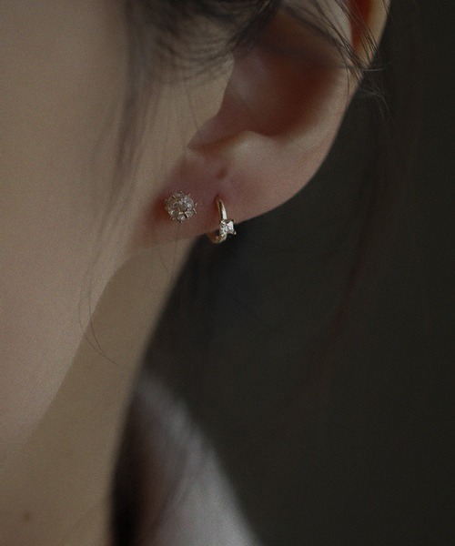 HALEY PESCA(ヘーリーペスカ)の「HALEY PESCA/バタフライライクビジュー ミニフープピアス(ピアス(両耳用)・レディース・シルバー/ゴールド・FREE)」の8枚目の写真