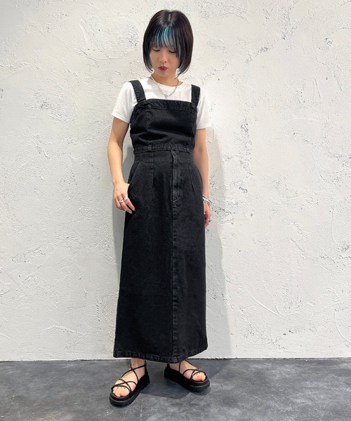 apres jour mignon(アプレジュールミニョン)の「デニムナロースカート【ZOZOTOWN限定アイテム】【SETUP着用可能】(スカート・レディース・ダークブルー/ブラック・MEDIUM/X-LARGE/SMALL)」の2枚目の写真