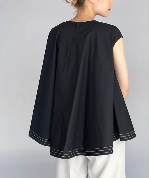 PICCIN（ピッチン）の「ラインステッチフレアブラウス（シャツ/ブラウス・レディース・ブラック/オフホワイト/サックスブルー・M）」の3枚目の写真