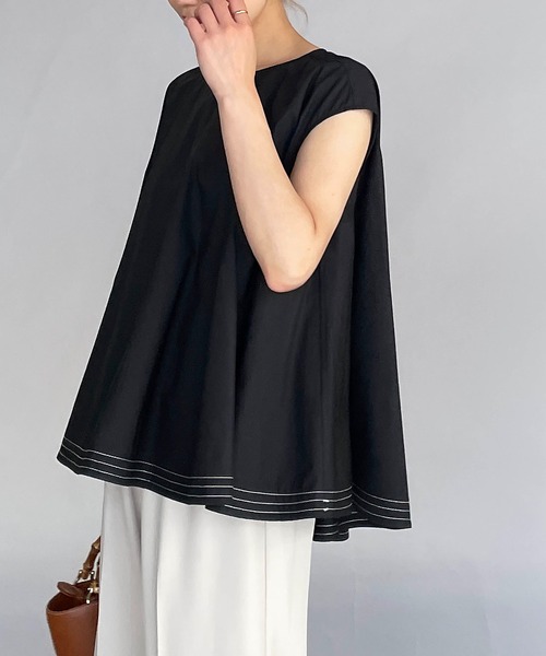 PICCIN（ピッチン）の「ラインステッチフレアブラウス（シャツ/ブラウス・レディース・ブラック/オフホワイト/サックスブルー・M）」の7枚目の写真