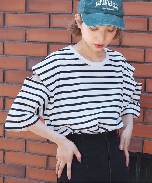 tiptop(ティップトップ)の「袖スリットボーダーBIGプルオーバー(Tシャツ/カットソー・レディース・ネイビー/ブルー/グリーン・FREE)」の2枚目の写真