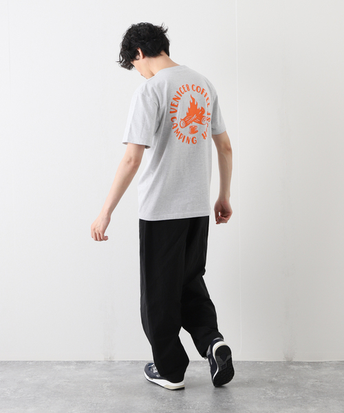 JOURNAL STANDARD(ジャーナルスタンダード)の「【VENICE 8 COFFEE×JS】BONFIRE Tシャツ(Tシャツ/カットソー・メンズ・ライトグレー/グリーン・MEDIUM/LARGE/X-LARGE)」の7枚目の写真