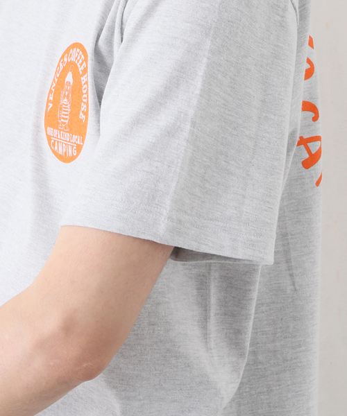 JOURNAL STANDARD(ジャーナルスタンダード)の「【VENICE 8 COFFEE×JS】BONFIRE Tシャツ(Tシャツ/カットソー・メンズ・ライトグレー/グリーン・MEDIUM/LARGE/X-LARGE)」の10枚目の写真