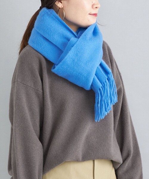 SHIPS（シップス）の「〈手洗い可能〉ソリッド ウールカシミヤ ストール◆（ストール/ショール・レディース・オフホワイト/グレー/ダークグレー/ベージュ/グリーン/ブルー/ライトブルー/ライトイエロー・ONE SIZE）」の8枚目の写真