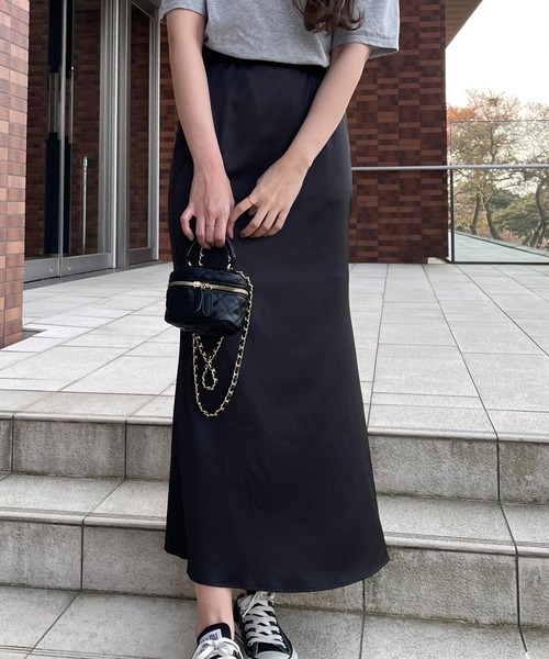 黒 スカート ロング LAUIR ラウアー の ロングスカート スカート -