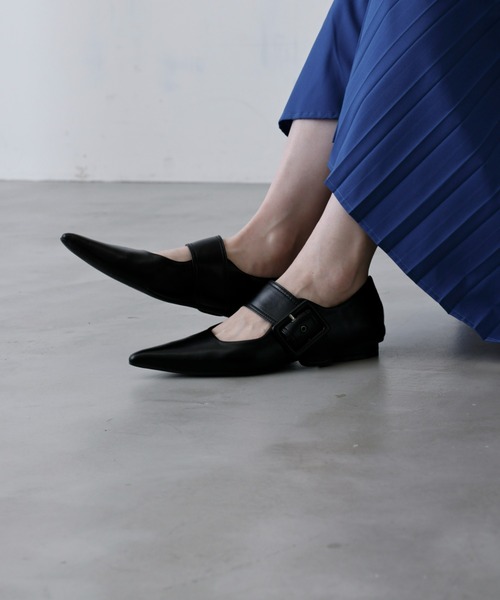 manana suerte（マニャーナスエルテ）の「ポインテッドトゥストラップシューズ（パンプス・レディース・ブラック・L/M）」の5枚目の写真