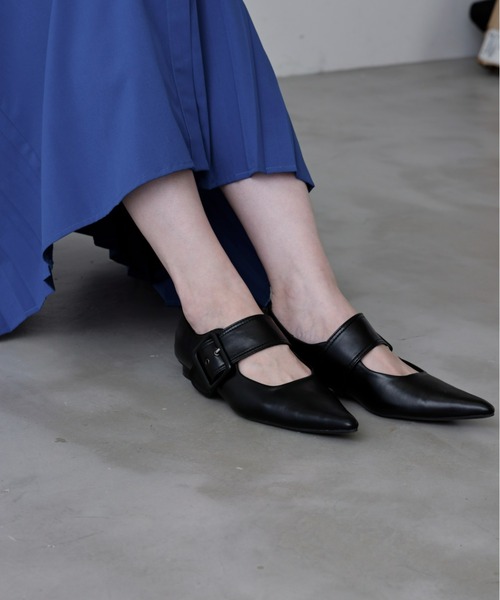 manana suerte（マニャーナスエルテ）の「ポインテッドトゥストラップシューズ（パンプス・レディース・ブラック・L/M）」の3枚目の写真