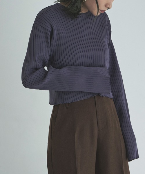 etoll.(エトル)の「バックスリットクロップドリブニット(ニット/セーター・レディース・ブラック/パープル/オレンジ/アイボリー・M)」の18枚目の写真