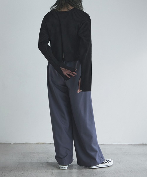 etoll.(エトル)の「バックスリットクロップドリブニット(ニット/セーター・レディース・ブラック/パープル/オレンジ/アイボリー・M)」の15枚目の写真