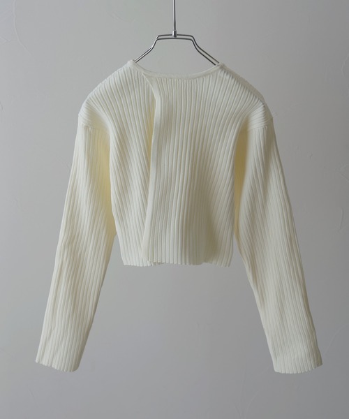 etoll.(エトル)の「バックスリットクロップドリブニット(ニット/セーター・レディース・ブラック/パープル/オレンジ/アイボリー・M)」の20枚目の写真