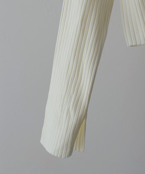 etoll.(エトル)の「バックスリットクロップドリブニット(ニット/セーター・レディース・ブラック/パープル/オレンジ/アイボリー・M)」の12枚目の写真