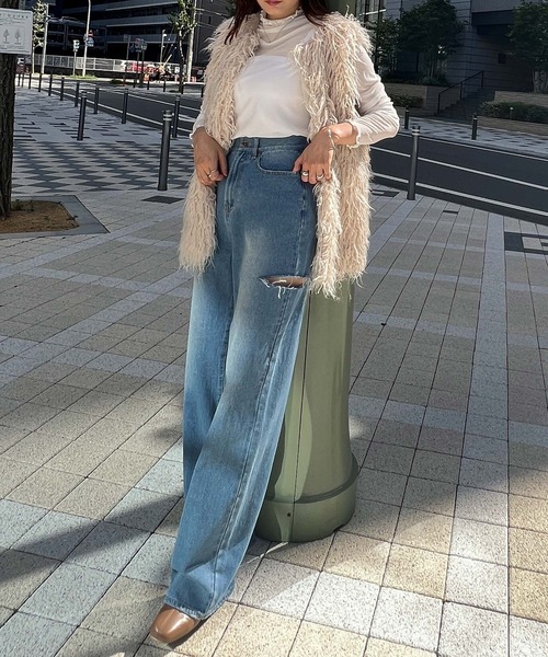 KOBE LETTUCE（コウベレタス）の「フェイクファーロングジレ（ベスト・レディース・ブラック/ベージュ/ホワイト系/ホワイト系1/ブラック系/ベージュ系・FREE）」の21枚目の写真