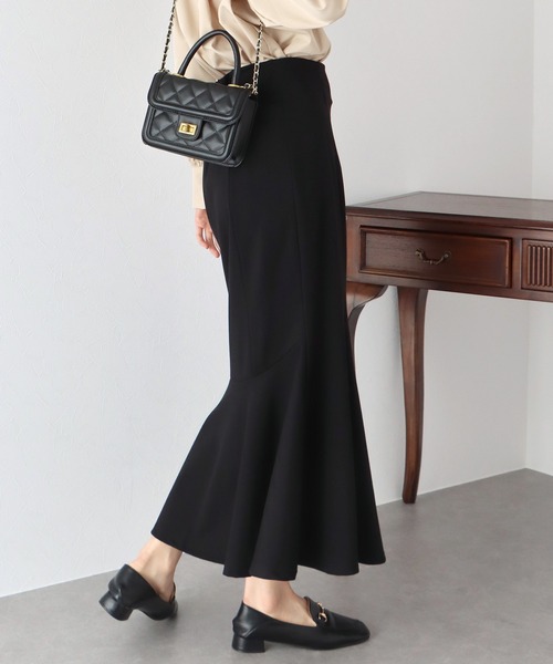 BLUEEAST（ブルーイースト）の「ハイウエストマーメイドスカート（スカート・レディース・チャコールグレー/ブラック/グリーン/アイボリー・MEDIUM）」の15枚目の写真