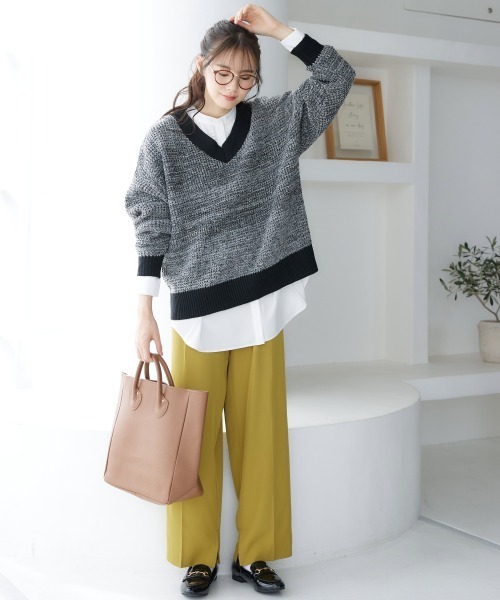 miclat(ミクラ)の「大きいサイズ Vネックニット miclat(ニット/セーター・レディース・カーキ系/ブラック系/ピンク系/ネイビー系・4L/3L/5L/LL/L)」の19枚目の写真