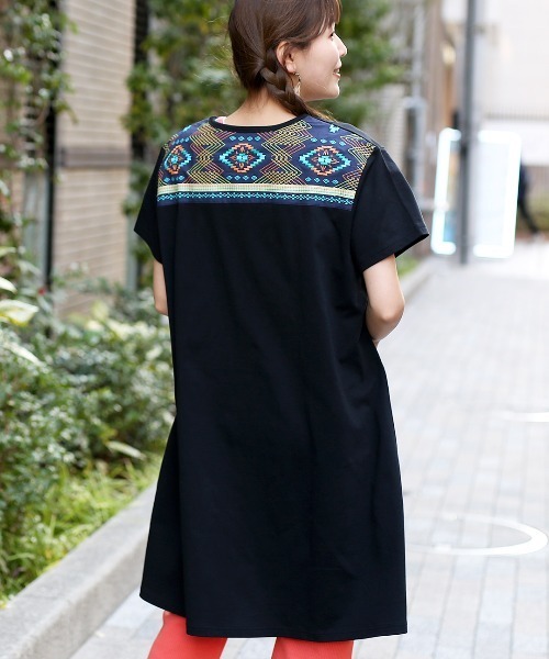 チチカカ(チチカカ)の「リメイク刺繍ワンピース(ワンピース・レディース・ブラック/ホワイト・FREE)」の2枚目の写真
