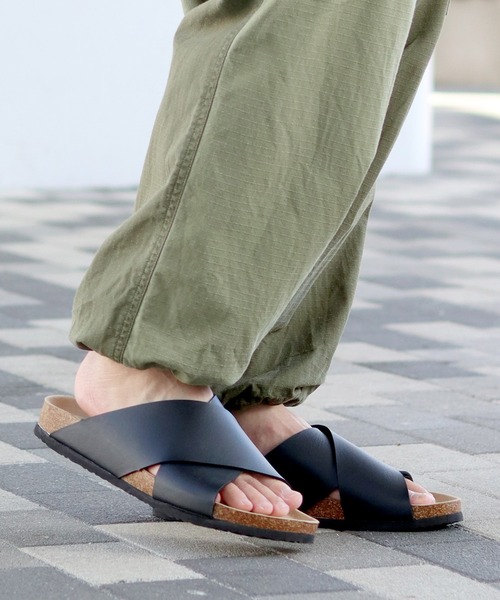 AAA+（サンエープラス）の「軽量 ダブルベルトサンダル スライドサンダル（サンダル・メンズ・ブラック/ホワイト系/ブラック系/ダークブラウン系/ダークブラウン/ホワイト・M/L/LL）」の9枚目の写真