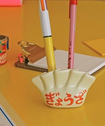 HIGHTIDE（ハイタイド）の「ニューレトロ ペンホルダー（ぎょうざ）（インテリア雑貨）」