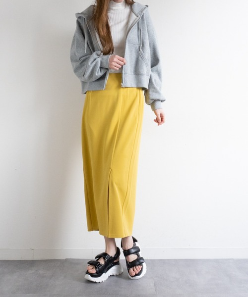 Fabby fabby(ファビィーファビィー)の「ボリューム2ベルト厚底スポーツサンダル(サンダル・レディース・ブラック/ベージュ/オフホワイト/ブラック×ブラック・SMALL/MEDIUM/LARGE)」の20枚目の写真