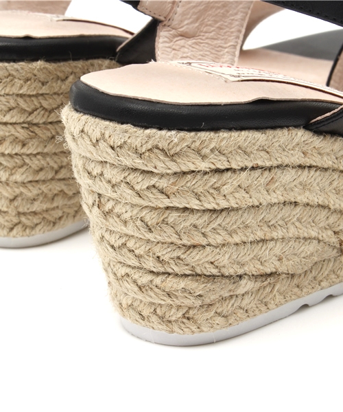 LUSSO MALENA（ルッソマレーナ）の「2本ベルトサンダル（サンダル・レディース・シルバー/ブラック/ホワイト/ネイビー・37/36/38/35/39）」の8枚目の写真