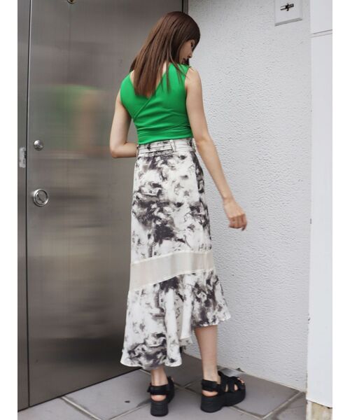 MURUA(ムルーア)の「ウェーブシアースカート(スカート・レディース・ブラック/その他1・FREE)」の6枚目の写真