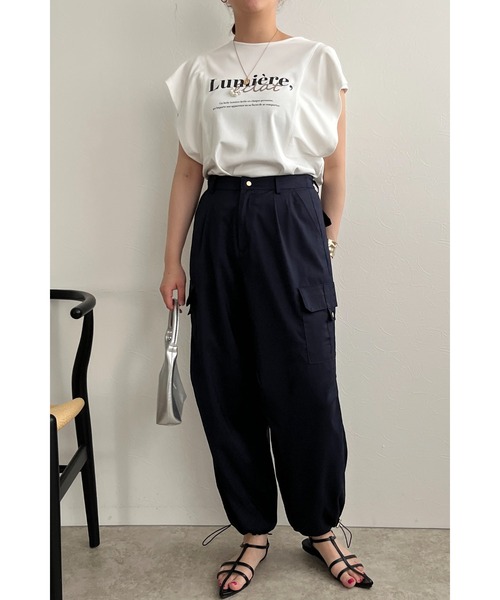 palm RICHE(ポームリシュ)の「プリントパール肩タックTシャツ(Tシャツ/カットソー・レディース・ブラック/オフホワイト/チャコールグレー・M)」の1枚目の写真
