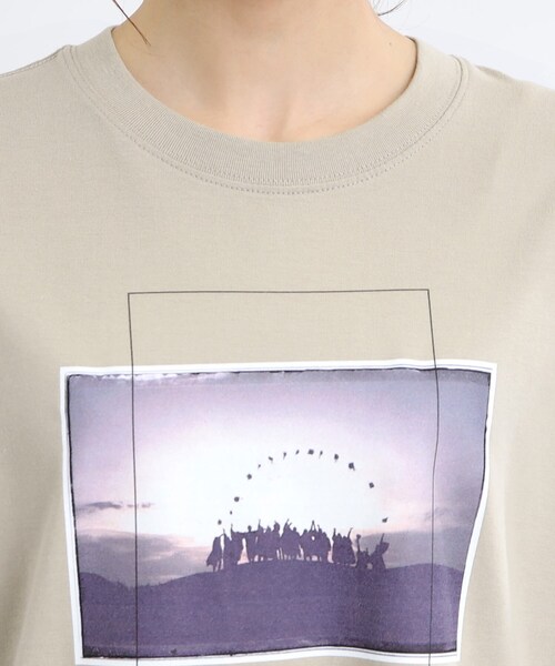Reflect(リフレクト)の「【WORLD for the World/洗える】フォトプリントTシャツ(Tシャツ/カットソー・レディース・ライトベージュ・09)」の6枚目の写真
