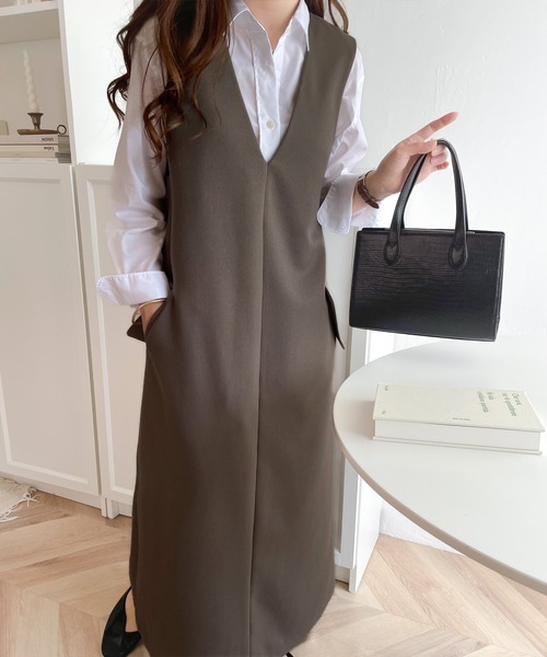 classicalelf（クラシカルエルフ）の「１枚でサマになる！上品リラクシーstyle。ポケット付 Vネック ワンピース(ロング丈)（ワンピース・レディース・モカ/ブラック/チャコールグレー/アイボリー/ベージュ/ネイビー・X-LARGE/MEDIUM/LARGE/SMALL）」の7枚目の写真