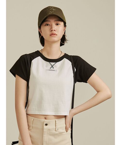 EMODA（エモダ）の「ラグランロゴTシャツ（Tシャツ/カットソー・レディース・レッド/パープル/ブラック・FREE）」の5枚目の写真