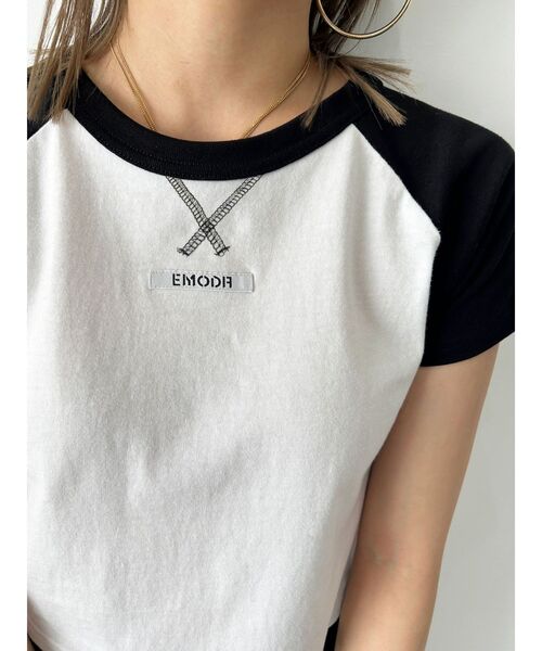 EMODA（エモダ）の「ラグランロゴTシャツ（Tシャツ/カットソー・レディース・レッド/パープル/ブラック・FREE）」の16枚目の写真