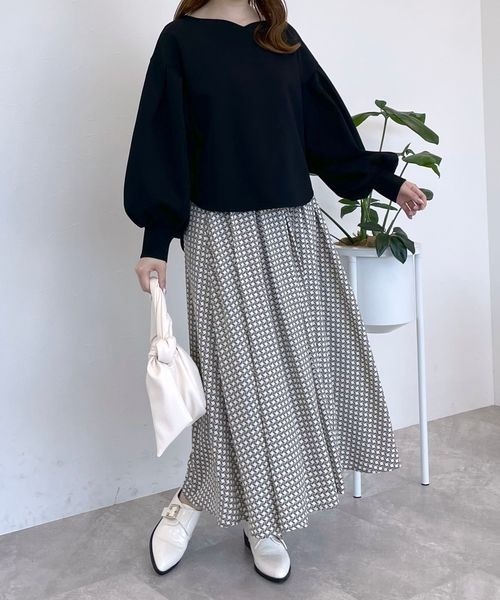 mysty woman（ミスティウーマン）の「ハートネックダンボールプルオーバー968222（Tシャツ/カットソー・レディース・ブラック/ベージュ/グリーン・FREE）」の20枚目の写真