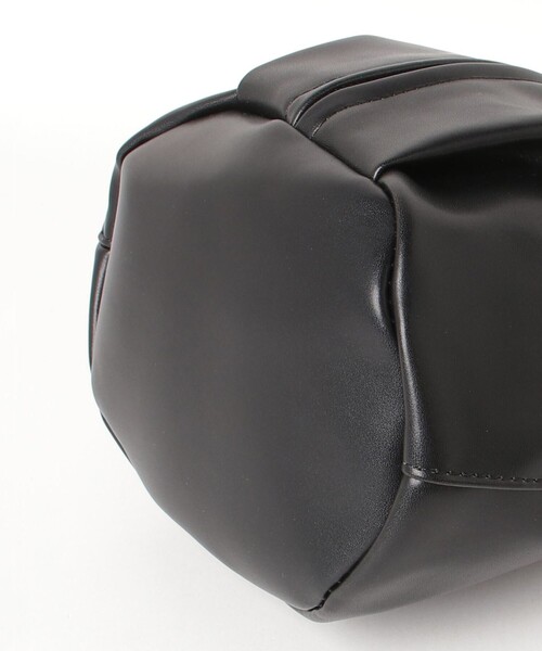 fredy emue（フレディエミュ）の「センタージップボディバッグ（ボディバッグ/ウエストポーチ・レディース・アイボリー/ブラック・FREE）」の15枚目の写真