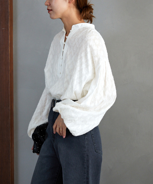 JOURNAL STANDARD relume(ジャーナルスタンダード レリューム)の「《追加4》コットンジャガードギャザーブラウス(シャツ/ブラウス・レディース・ホワイト/ブラック・FREE)」の3枚目の写真