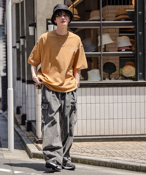 SIGNAL SPORTS（シグナルスポーツ）の「【SIGNAL SPORTS】ワンポイント刺繍/ピグメントTシャツ（Tシャツ/カットソー・メンズ・グリーン/スミクロ/イエロー・LARGE/MEDIUM）」の5枚目の写真